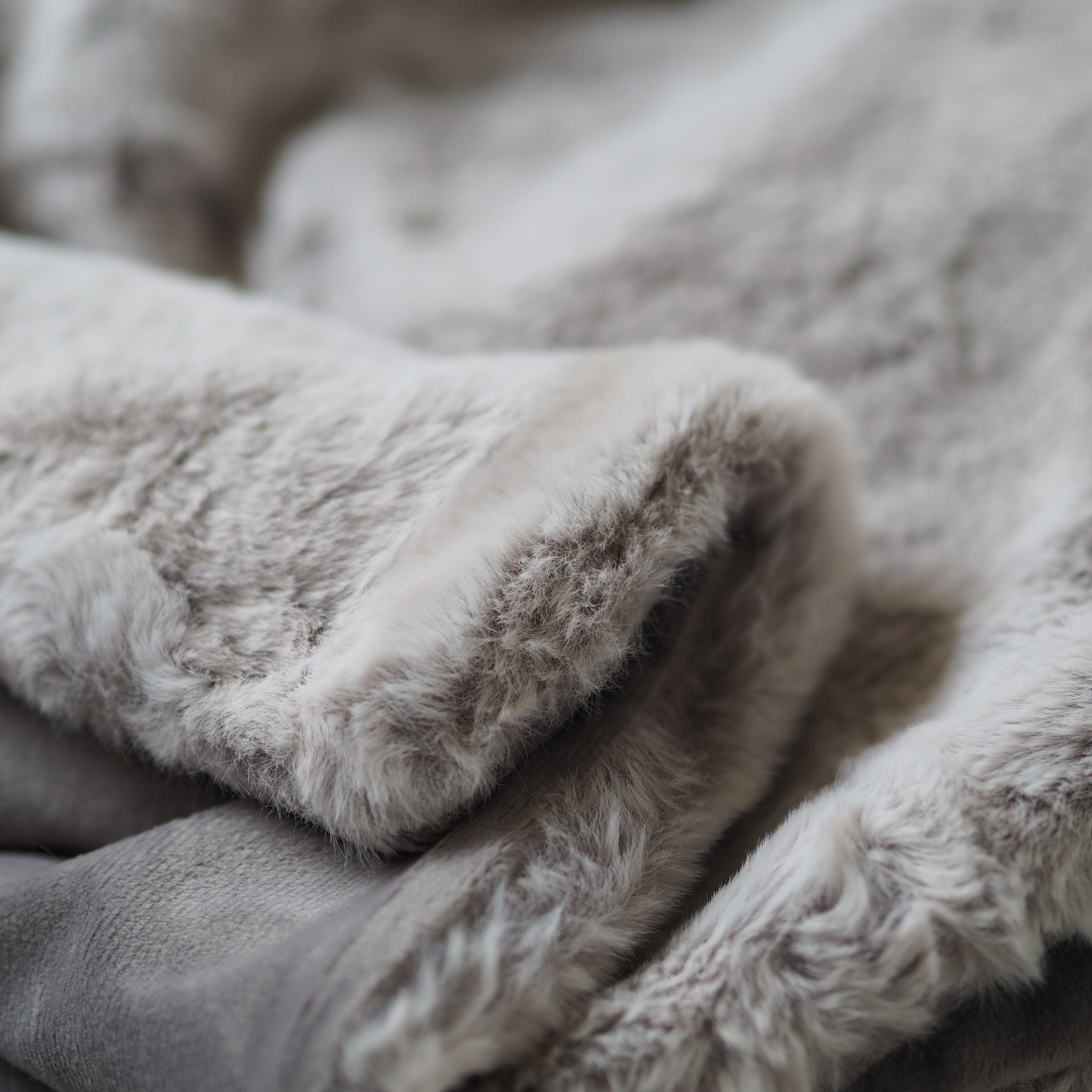 Extra Thick Grey Faux Rabbit Fur Throw – Dot and Blush